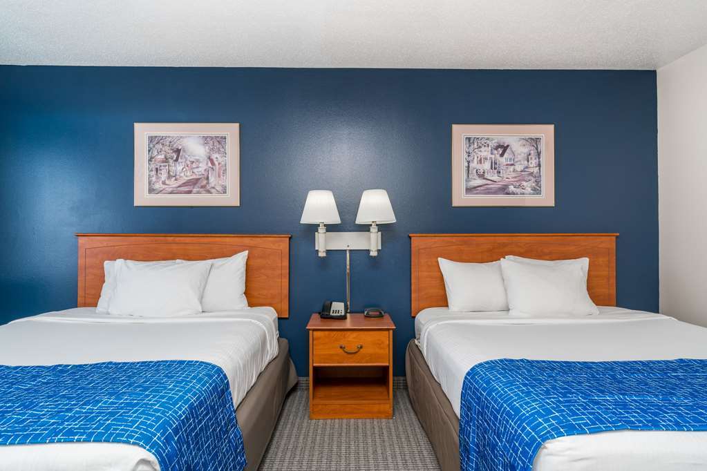 Travelodge & Suites By Wyndham Fargo/Moorhead חדר תמונה